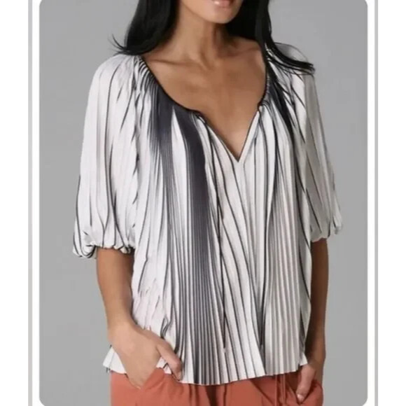 Diane Von Furstenberg Tops - DVF Diane Von Furstenberg New Keoni Pleated Blouse Top Black White 3/4 8